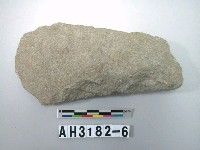 藏品(中型舌刃打製石斧)的圖片